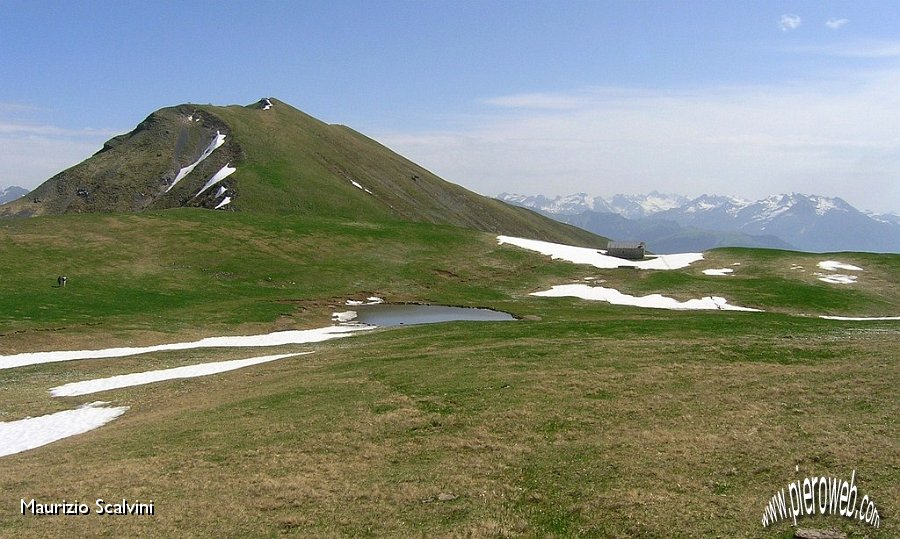 21 I pascoli della Baita e l'Aralalta.JPG